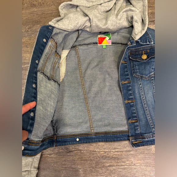 ModCloth Fervour | size S | Jean jacket with heather grey hood and sleeves - Picture 6 of 9